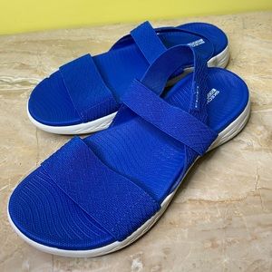 SKECHER sandals